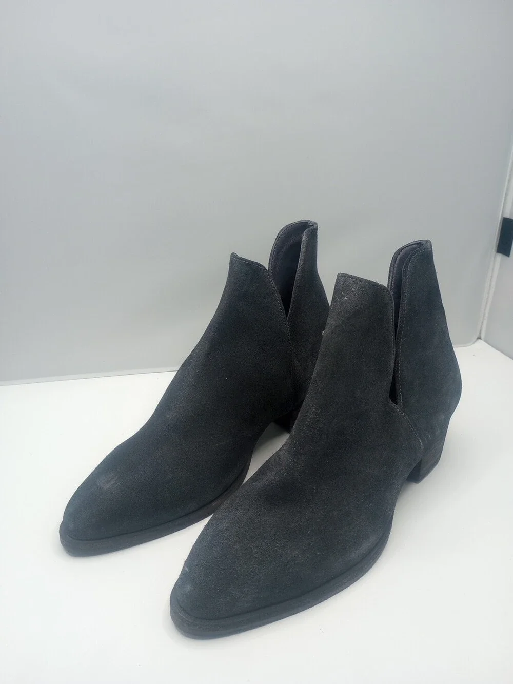 Free People Women's Charm Double V Ankle Boots Smoke Suede Size 38.5 NEW NO BOX